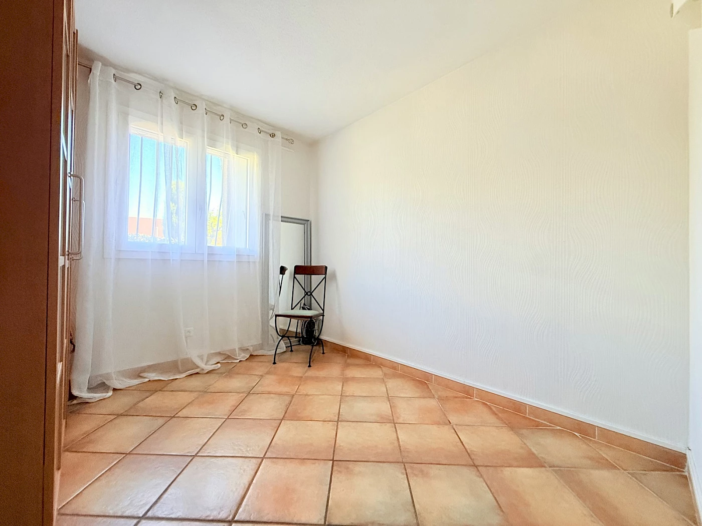 1068-13009 CABOT   4 PIECES EN REZ DE JARDIN  T.B.ETAT  PARK PRIVE
