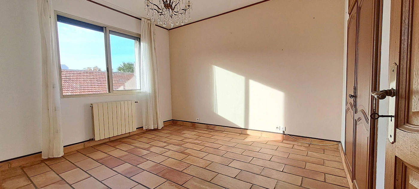 847-Belle maison de caractère Type 5 -183m2 -13009 MARSEILLE - réf :