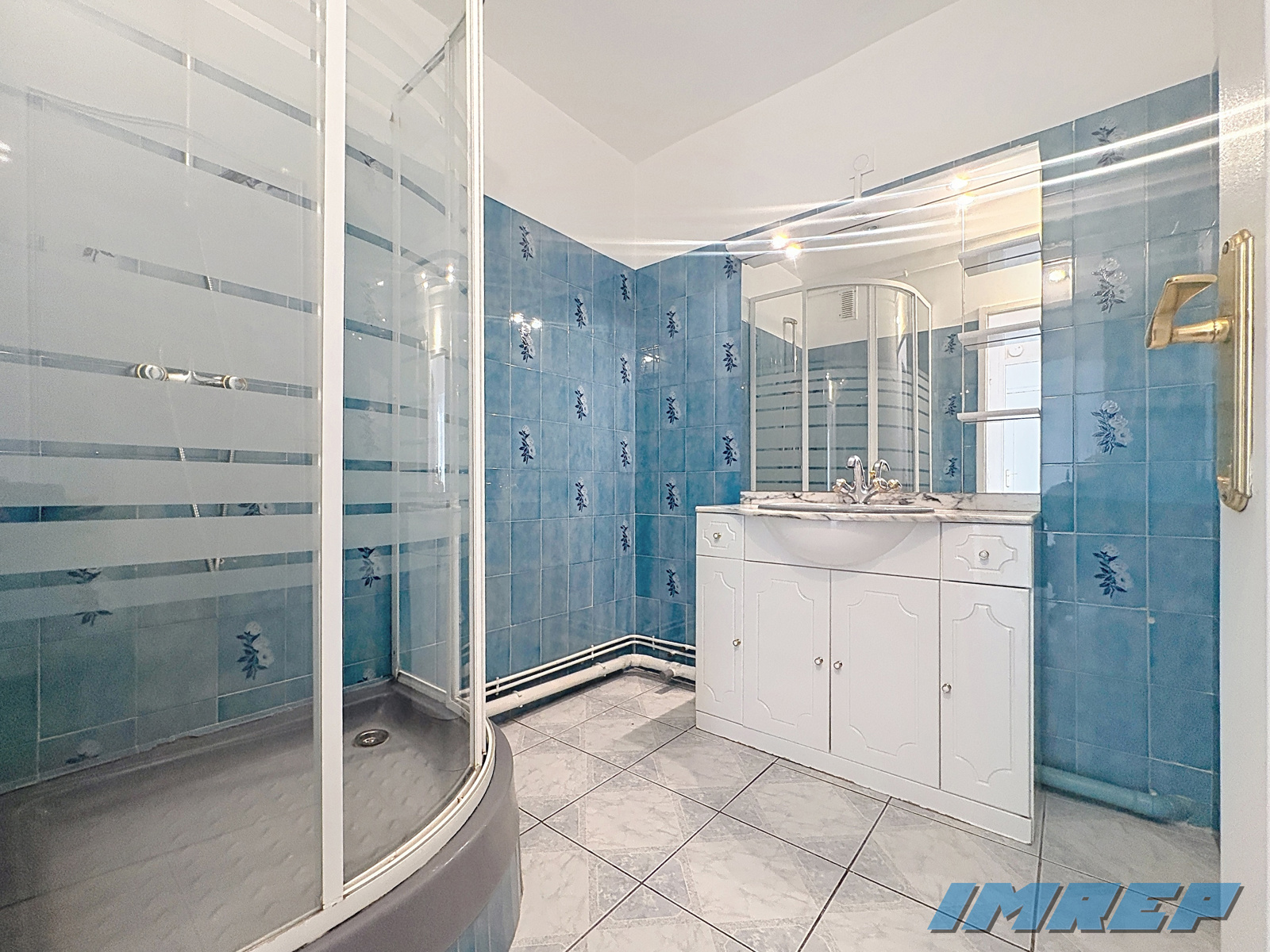 1077-Appartement Marseille 3 pièce(s) 70 m2 - 11