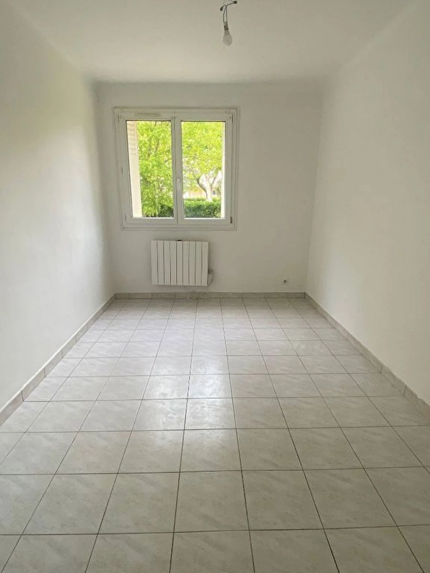 10933-Appartement 3 pièces - Ste Marguerite - 13009