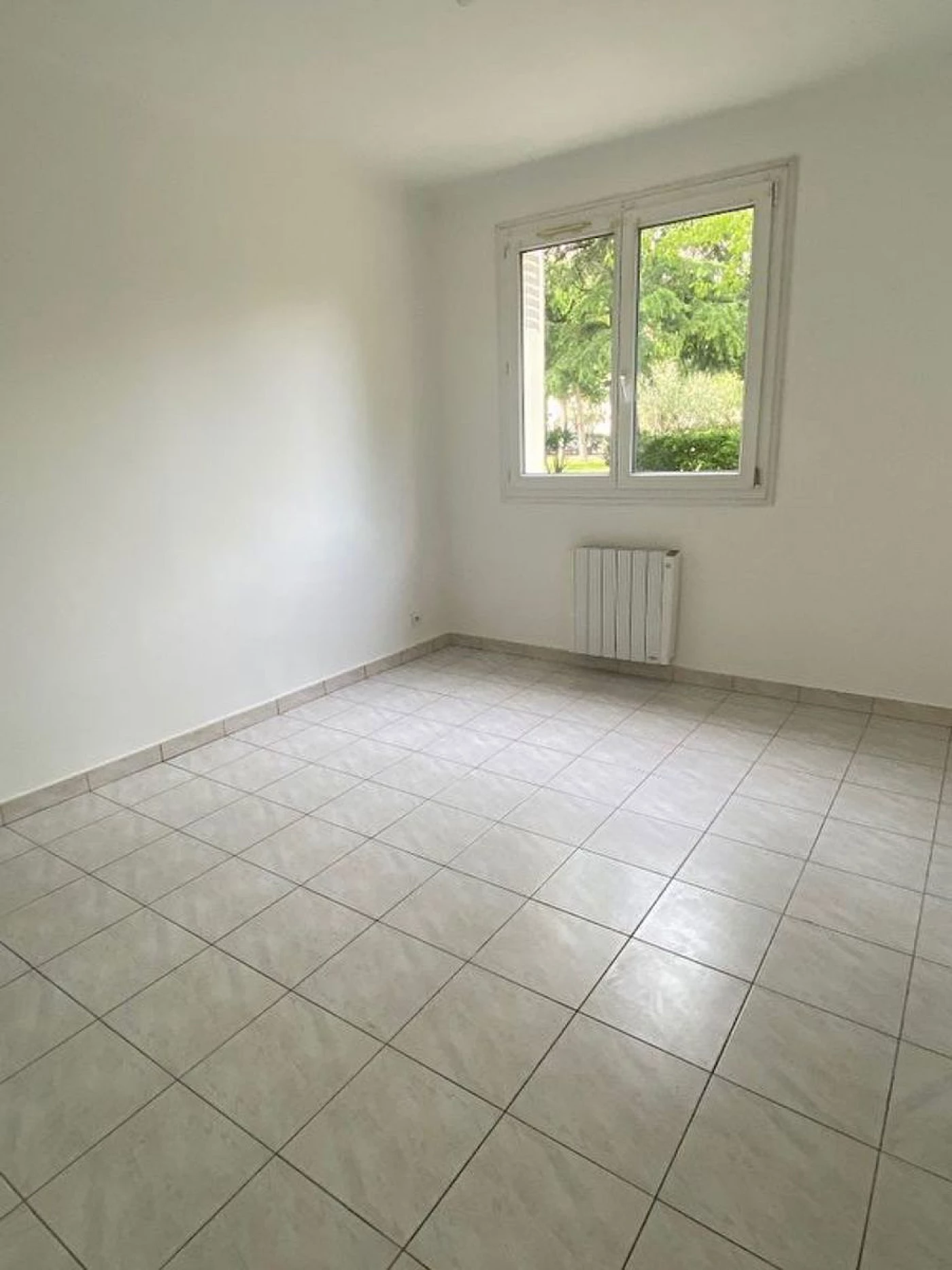 10933-Appartement 3 pièces - Ste Marguerite - 13009